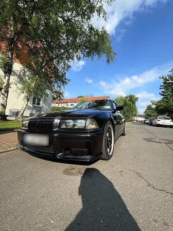 Gebraucht BMW 320 Cabriolet Performance 150 PS (110 kW) 1996 Schwarz Cabrio