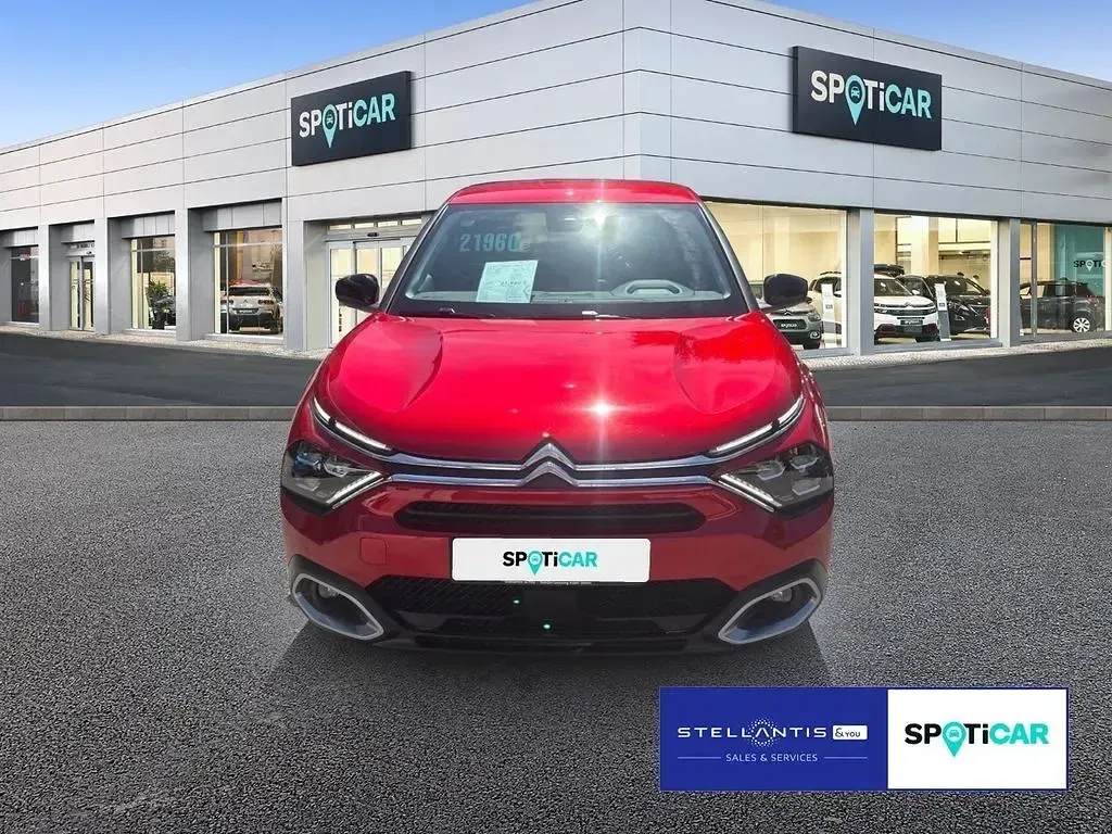 Gebraucht Citroën C4 Shine 131 PS (96 kW) 2023 Rot Limousine