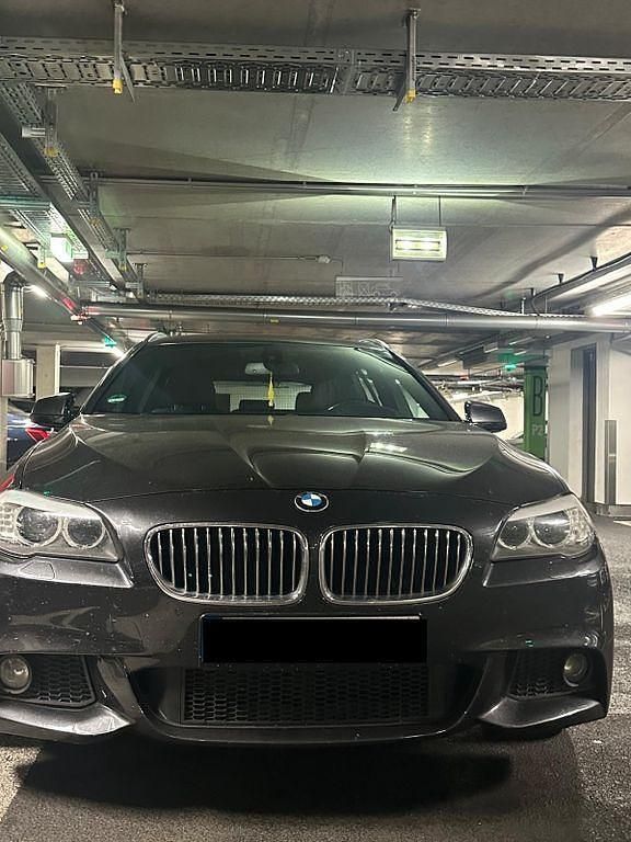 Grau Gebraucht 2011 BMW 535 Sport Line Kombi | 13.500 € (Superpreis) - Bild 1/4