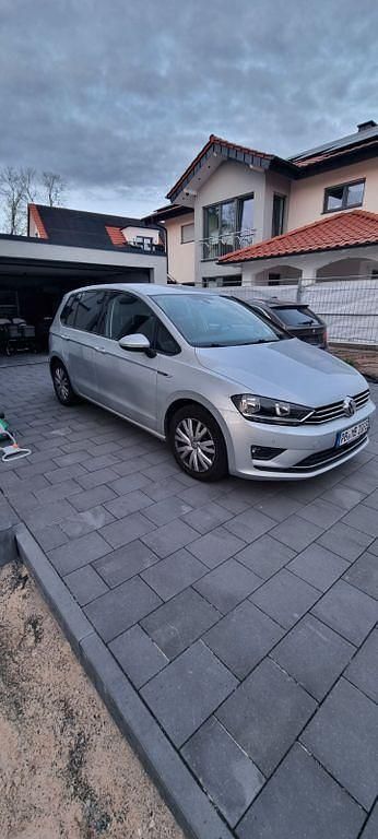 Silber Gebraucht 2015 VW Golf Sportsvan LOUNGE Van / Kleinbus | 9.400 € (Fairer Preis) - Bild 1/4