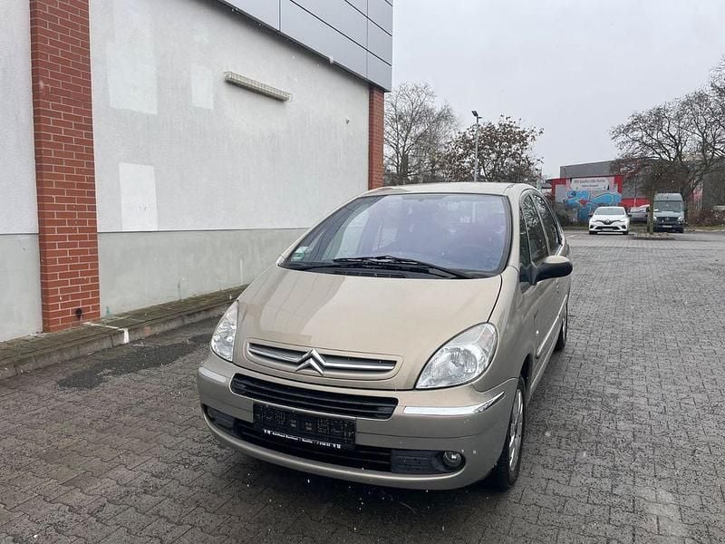 Gebraucht Citroën Xsara Picasso Comfort 116 PS (85 kW) 2005 Gold Van / Kleinbus