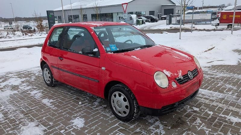 Rot Gebraucht 2000 VW Lupo Basis Kleinwagen | 1.650 € (Etwas zu teuer) - Bild 1/4