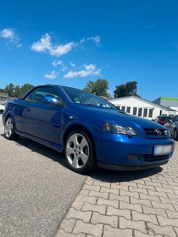 Gebraucht Opel Astra 148 PS (108 kW) 2002 Blau Cabrio
