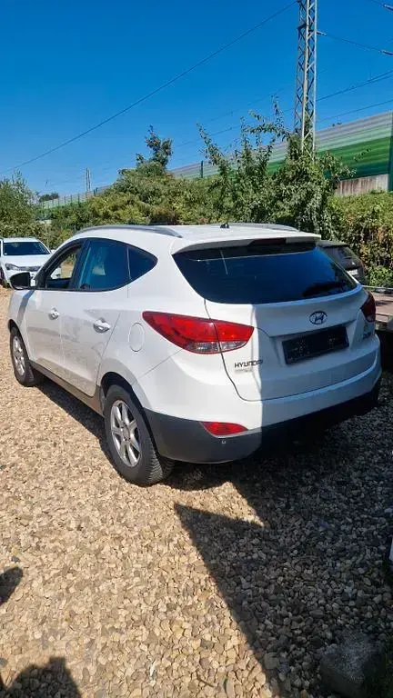 Gebraucht Hyundai ix35 Comfort 135 PS (99 kW) 2012 Weiß SUV
