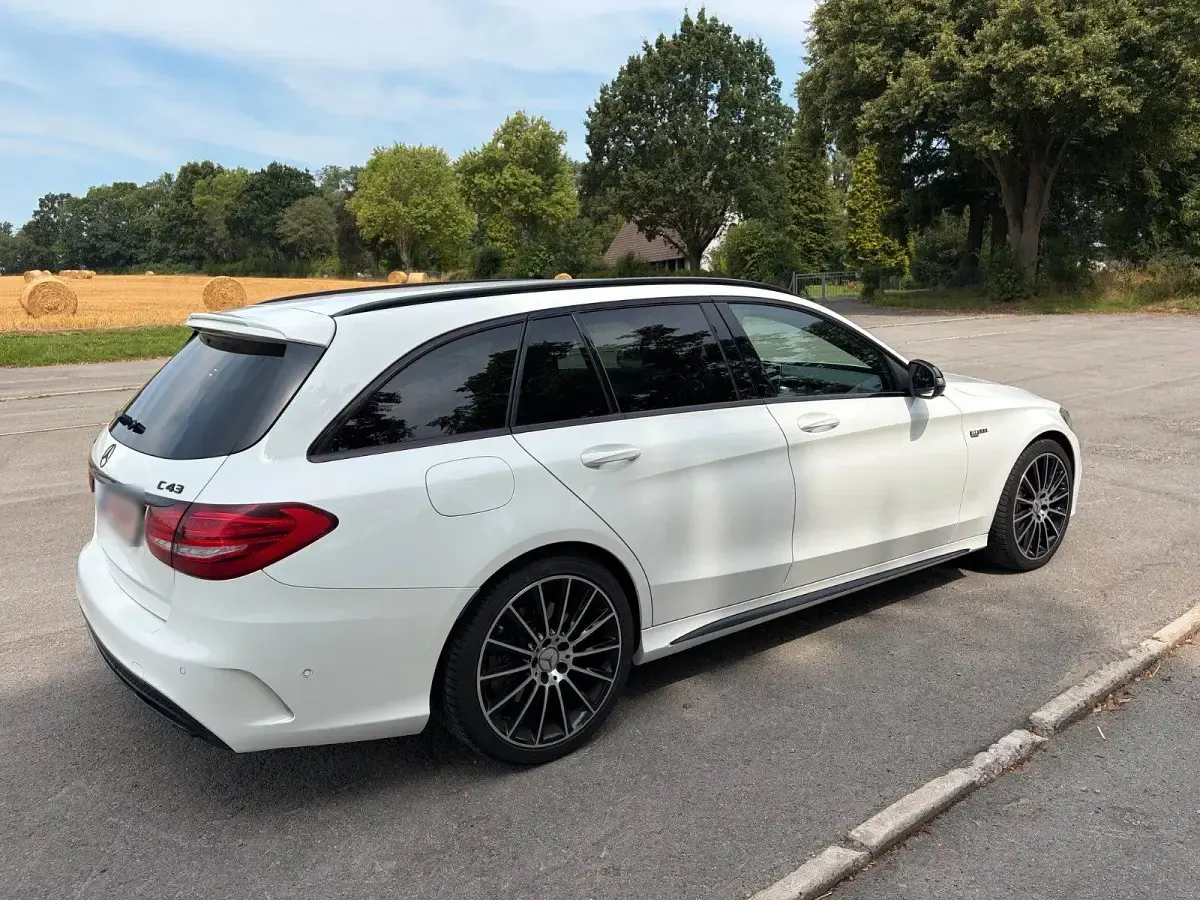 Gebraucht Mercedes C43 AMG AMG 367 PS (269 kW) 2017 Weiß Kombi