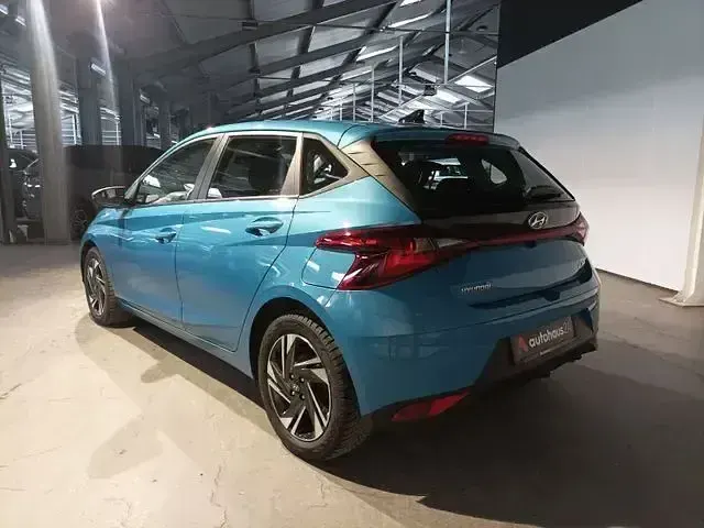 Gebraucht Hyundai i20 Trend 101 PS (74 kW) 2023 Blau Kleinwagen