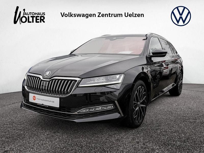 Schwarz Gebraucht 2022 Skoda Superb LAURIN & KLEMENT Kombi | 31.290 € (Teuer) - Bild 1/4
