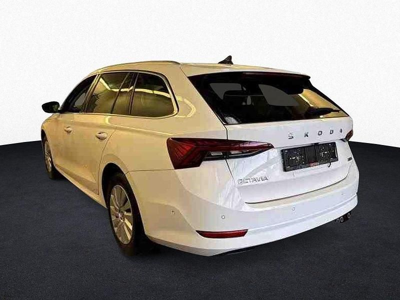 Gebraucht Skoda Octavia Style 150 PS (110 kW) 2021 Candyweiß Kombi