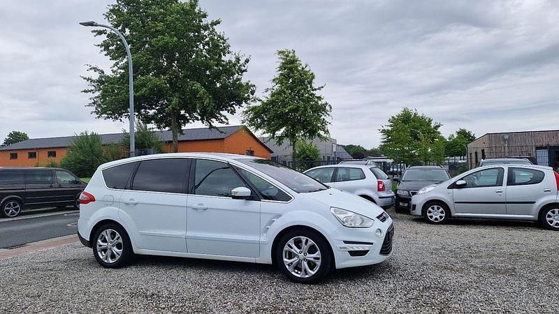 Gebraucht Ford S-MAX Titanium 163 PS (119 kW) 2010 Weiß Van / Kleinbus