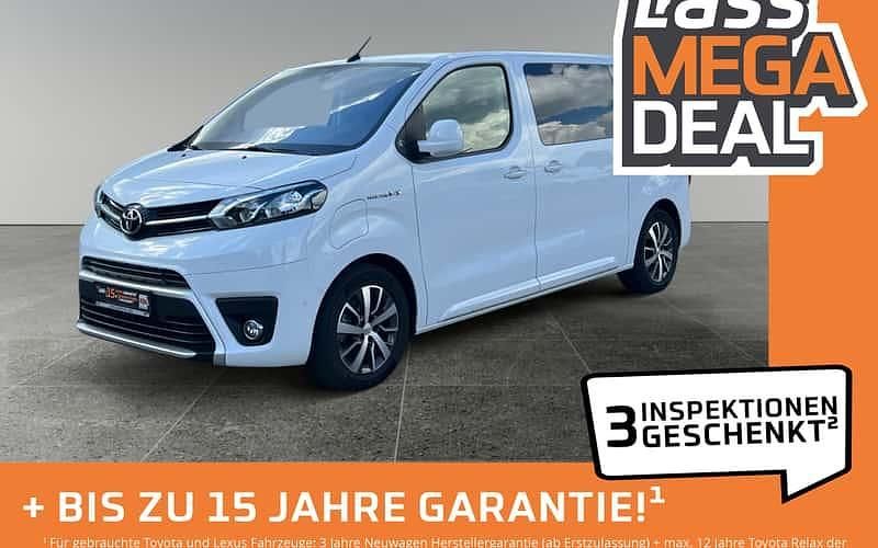 Icy white Gebraucht 2023 Toyota Proace Verso Team Kombi | 38.980 € (Teuer) - Bild 1/4