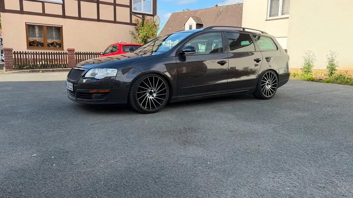 Gebraucht VW Passat Trendline 140 PS (102 kW) 2008 Braun Kombi