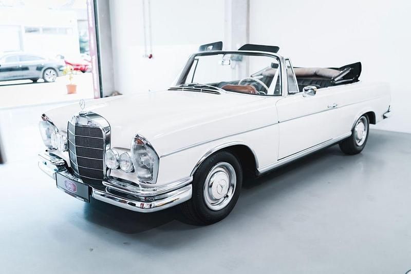Gebraucht Mercedes 300 SE 170 PS (125 kW) 1965 Weiß Cabrio