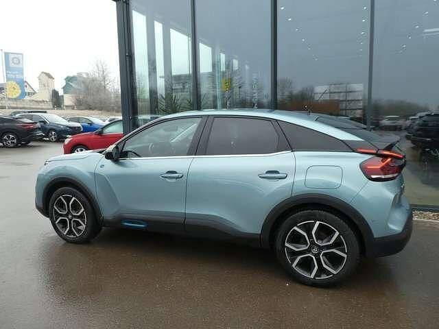 Gebraucht Citroën e-C4 Shine 100 kW (136 PS) 2022 Blau Limousine