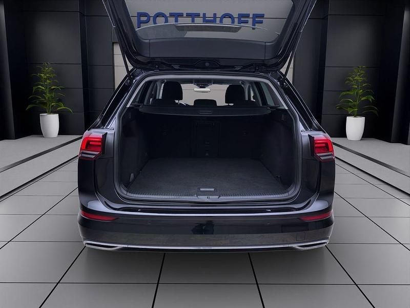 Gebraucht VW Golf VIII Style 150 PS (110 kW) 2022 Schwarz Kombi