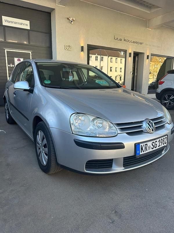 Gebraucht VW Golf IV 102 PS (75 kW) 2004 Silber Limousine