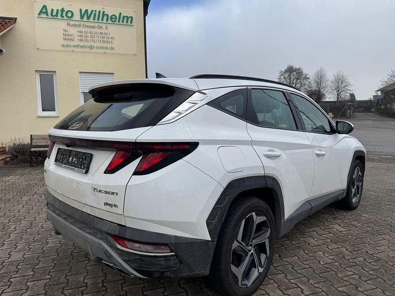 Gebraucht Hyundai Tucson 230 PS (169 kW) 2023 Weiß SUV