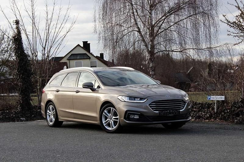 Gebraucht Ford Mondeo Titanium 150 PS (110 kW) 2019 Bronze Kombi