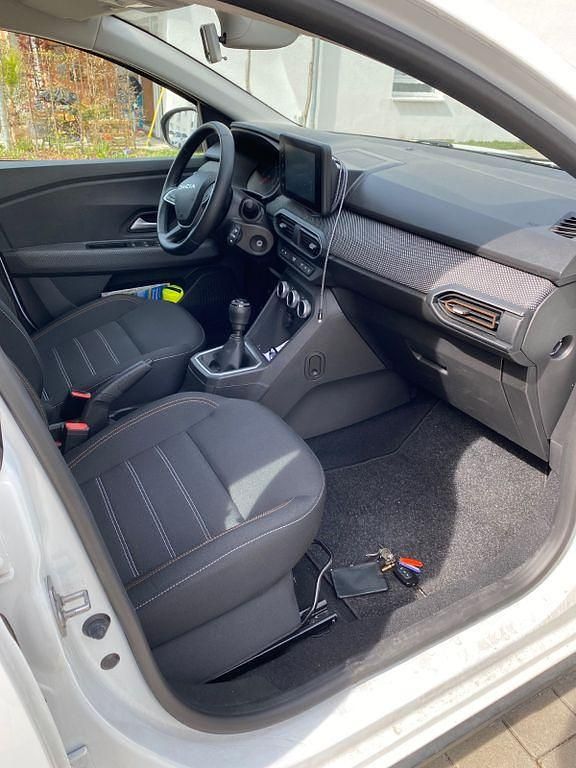 Gebraucht Dacia Sandero Expression 101 PS (74 kW) 2024 Weiß Limousine