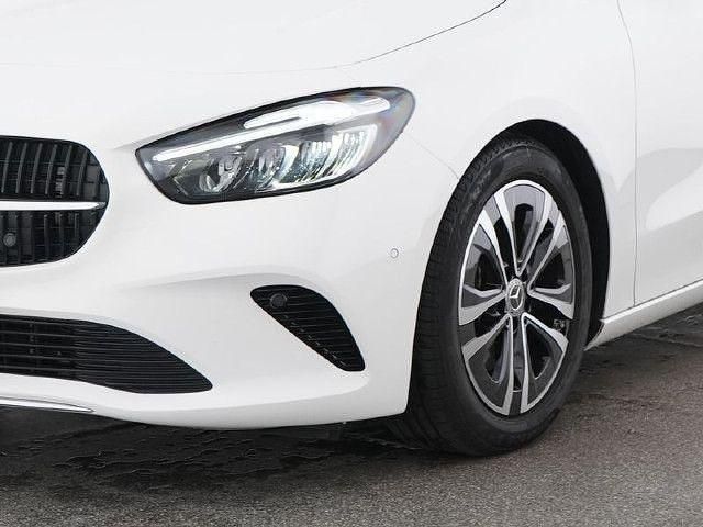 Gebraucht Mercedes B200 Advanced 163 PS (119 kW) 2024 Polarweiß Van / Kleinbus