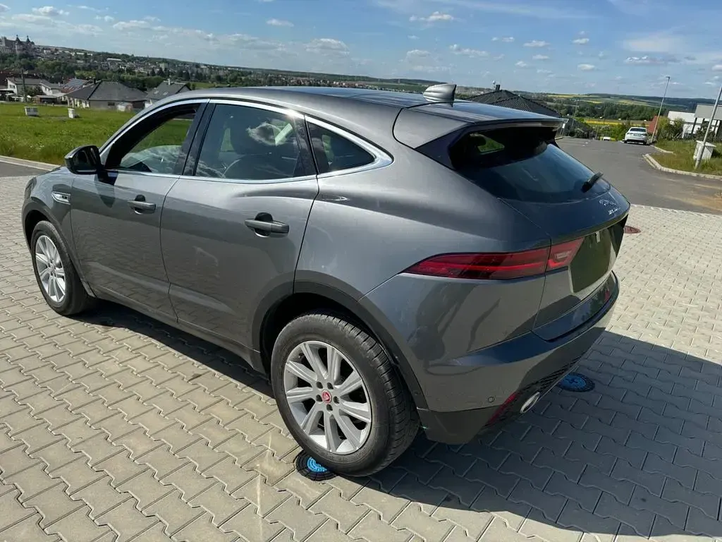 Käytetty Jaguar E-Pace S 150 HP (110 kW) 2018 Hopea Katumaasturi