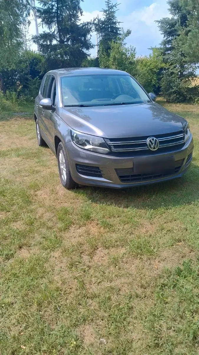 Gebraucht VW Tiguan Trendline 122 PS (89 kW) 2014 Grau SUV
