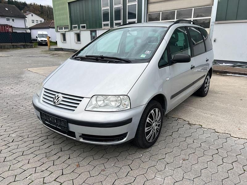 Silber Gebraucht 2002 VW Sharan Highline Van / Kleinbus | 2.799 € (Fairer Preis) - Bild 1/4