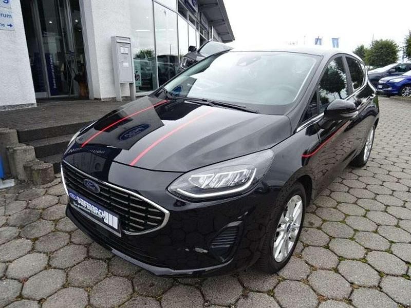 Gebraucht Ford Fiesta Titanium 101 PS (74 kW) 2023 Agate black Kleinwagen