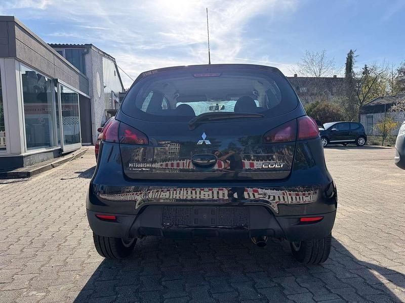 Gebraucht Mitsubishi Colt 95 PS (69 kW) 2011 Schwarz Kleinwagen