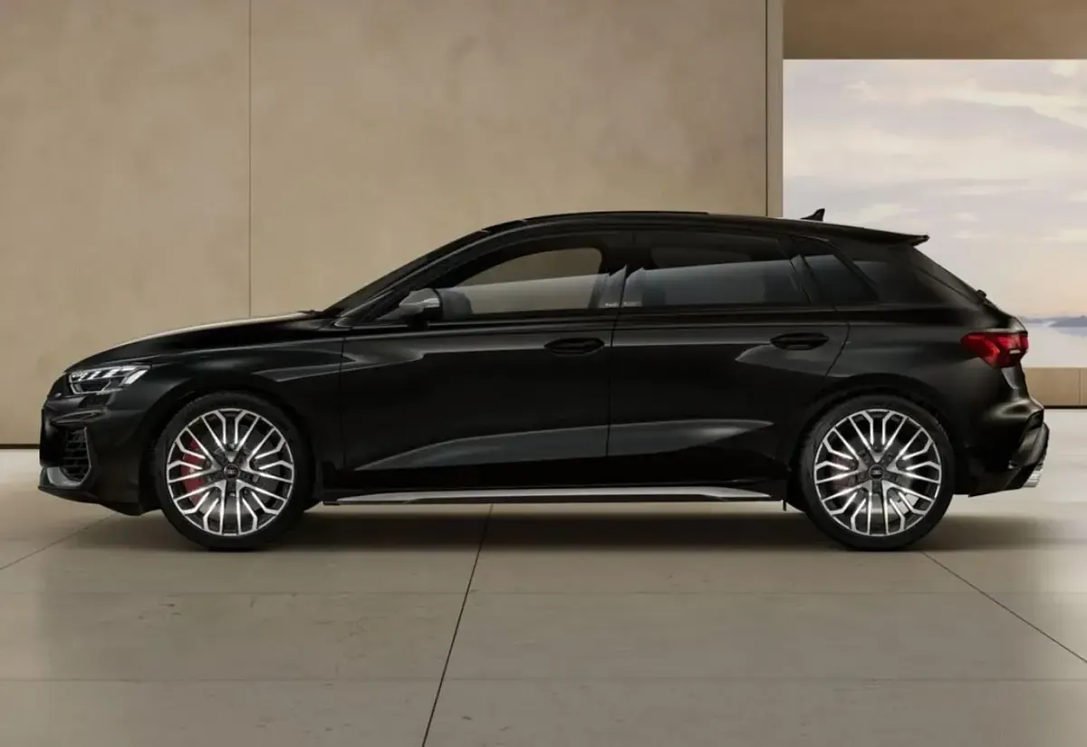 Neu Audi S3 333 PS (244 kW) 2026 Mythosschwarz metallic Limousine