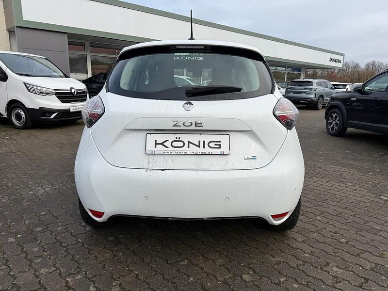 Gebraucht Renault Zoe Experience 50 kW (69 PS) 2021 Weiß Kleinwagen