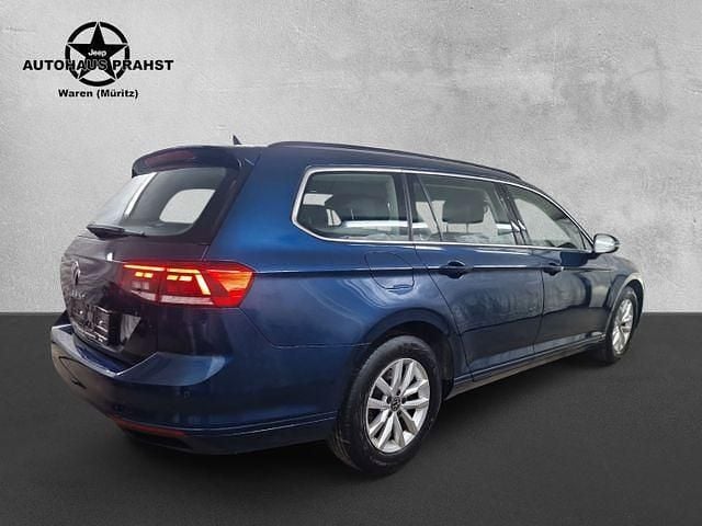 Gebraucht VW Passat Business 150 PS (110 kW) 2022 Blau Kombi