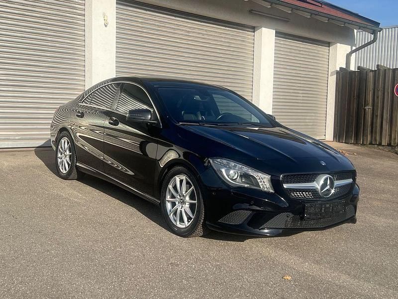 Gebraucht Mercedes CLA200 136 PS (100 kW) 2014 Schwarz Limousine