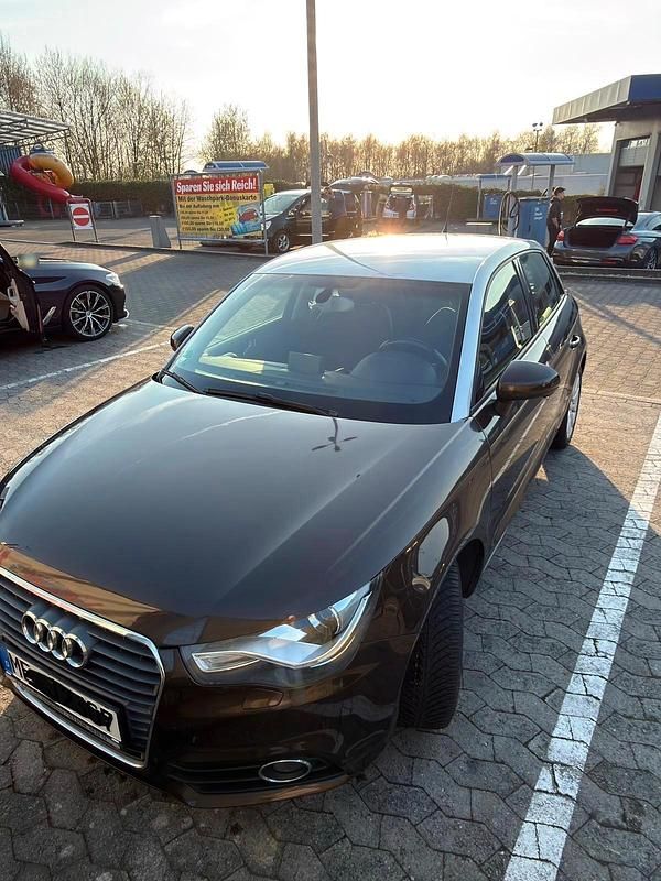 Gebraucht Audi A1 122 PS (89 kW) 2013 Braun Kleinwagen