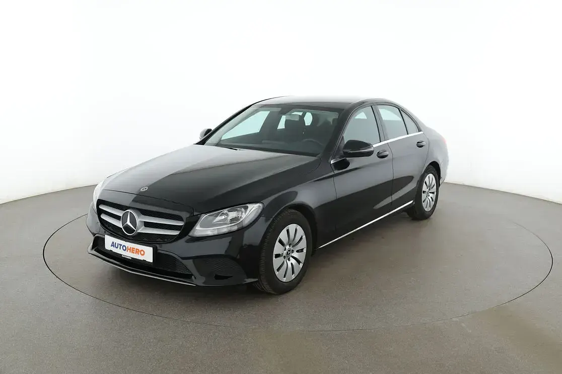 Używany Mercedes C200 150 KM (110 kW) 2018 Sedan/Limuzyna