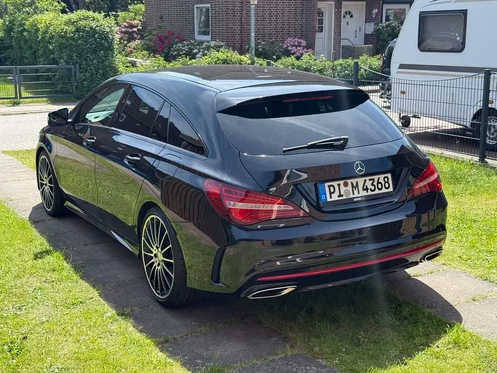 Gebraucht Mercedes CLA250 Shooting Brake 218 PS (160 kW) 2017 Schwarz Kombi