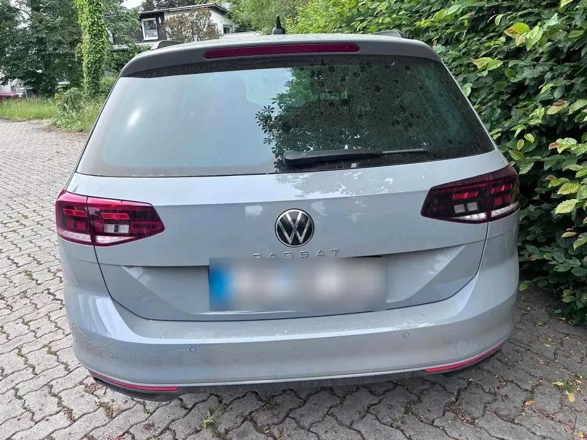 Gebraucht VW Passat Business 150 PS (110 kW) 2022 Grau Kombi