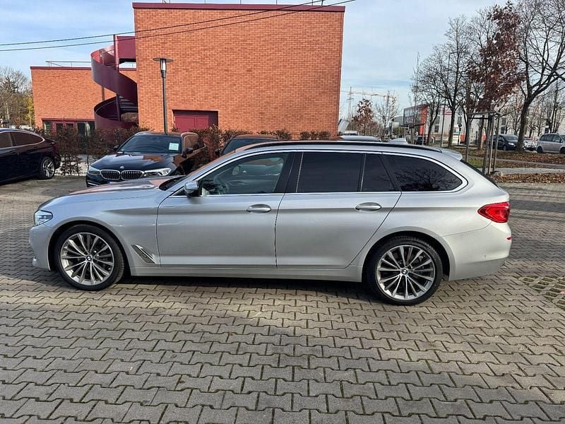 Gebraucht BMW 530 Sport Line 265 PS (194 kW) 2020 Silber Kombi