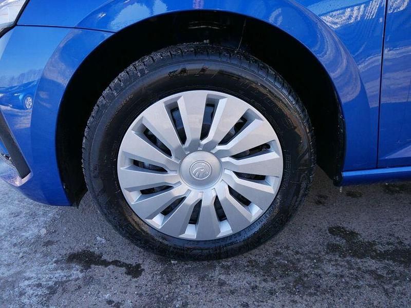 Neu Skoda Scala Selection 150 PS (110 kW) 2025 Blau Kleinwagen