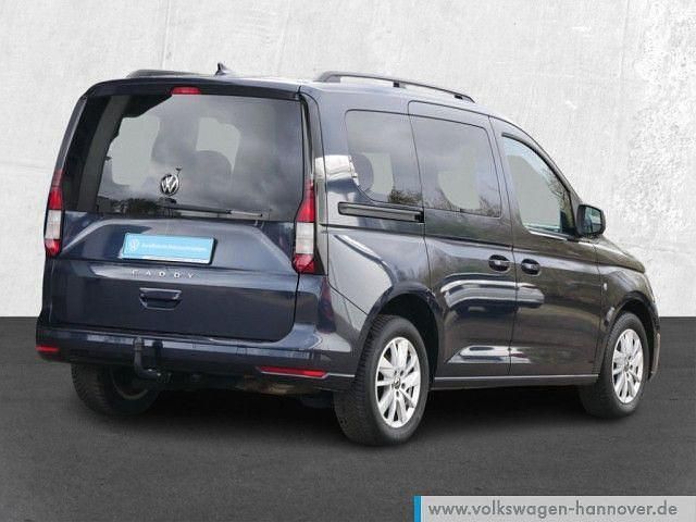 Gebraucht VW Caddy Life 114 PS (83 kW) 2022 Starlight blue metallic Van / Kleinbus