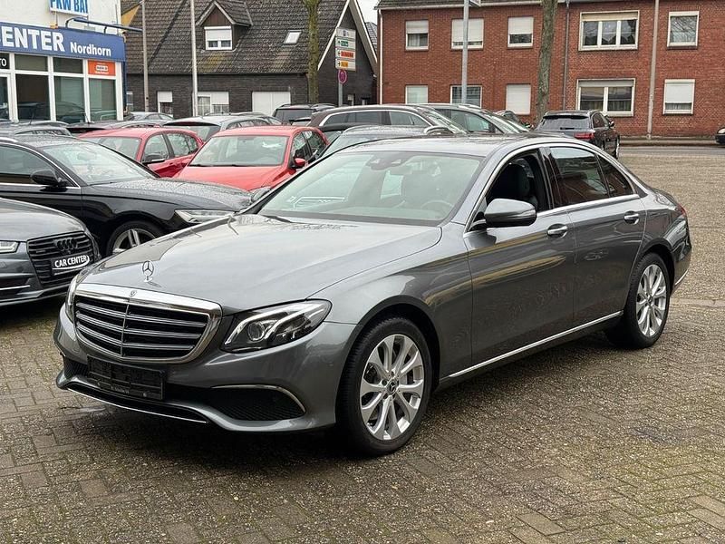 Gebraucht Mercedes E350 Exclusive 258 PS (189 kW) 2016 Grau Limousine