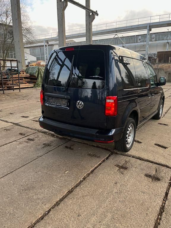Gebraucht VW Caddy 140 PS (102 kW) 2015 Blau Van / Kleinbus
