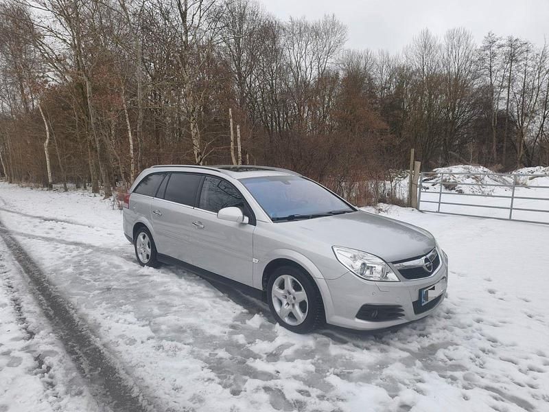 Gebraucht Opel Vectra 155 PS (114 kW) 2008 Silber Limousine