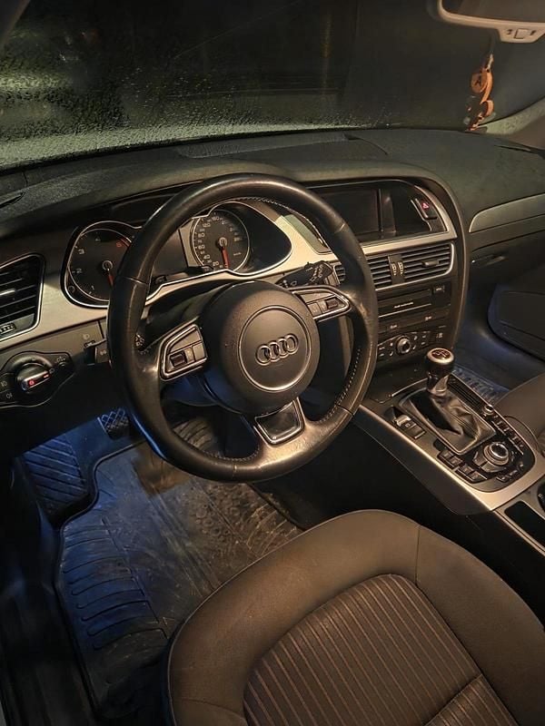 Gebraucht Audi A4 150 PS (110 kW) 2015 Weiß Kombi