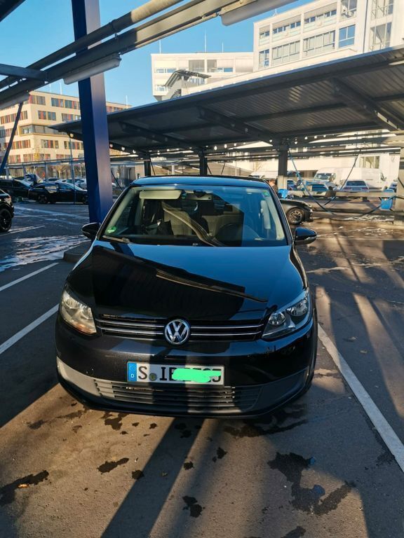 Schwarz Gebraucht 2013 VW Touran Comfortline Van / Kleinbus | 7.200 € (Fairer Preis) - Bild 1/4
