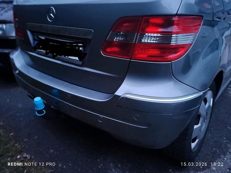 Gebraucht Mercedes B200 136 PS (100 kW) 2007 Silber Van / Kleinbus