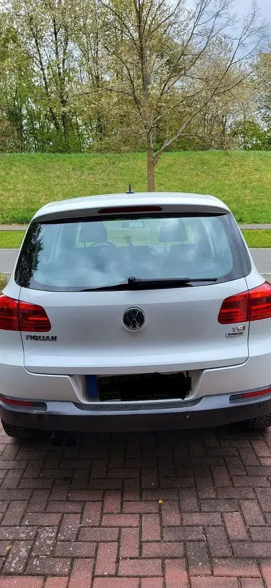 Gebraucht VW Tiguan Trendline 122 PS (89 kW) 2015 Weiß SUV