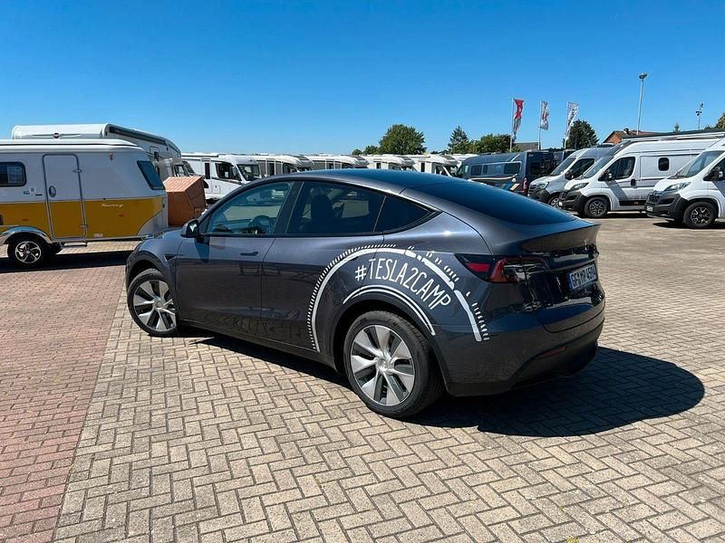 Occasion Tesla Model Y Standard Range 219 kW (299 ch) 2023 Argent SUV