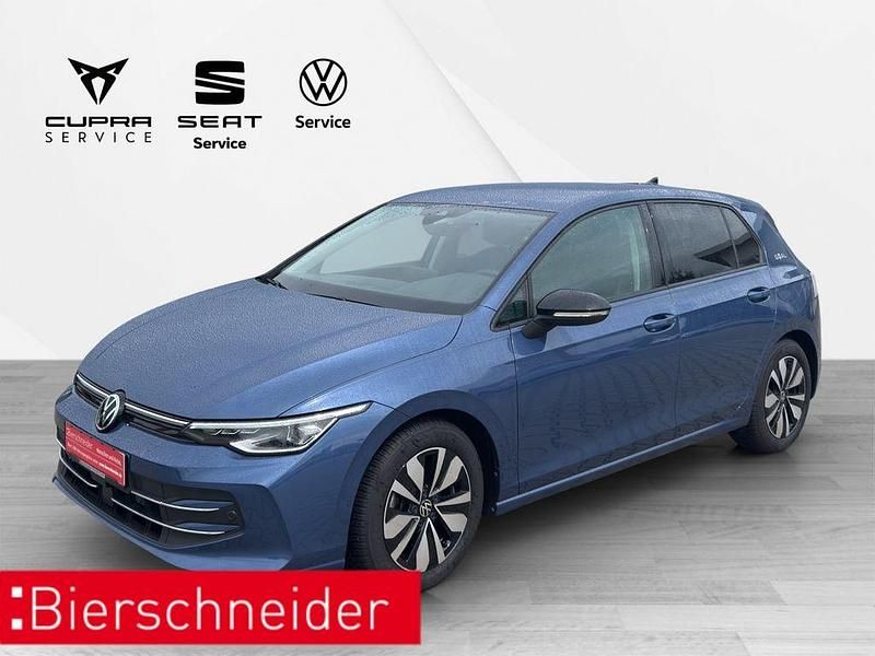 Blau Gebraucht 2024 VW Golf VIII Pro Limousine | 24.950 € (Guter Preis) - Bild 1/4