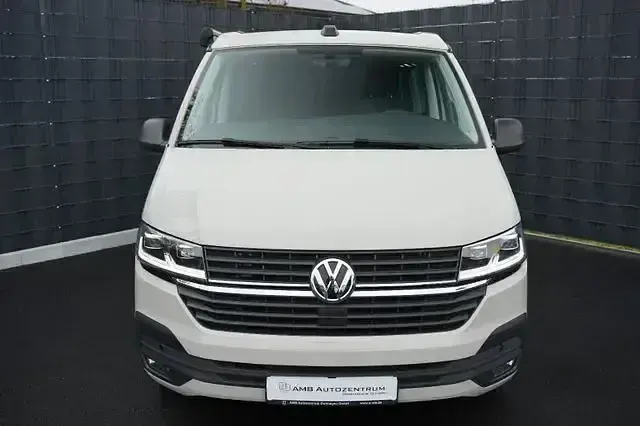 Gebraucht VW California Beach 150 PS (110 kW) 2024 Grau Van