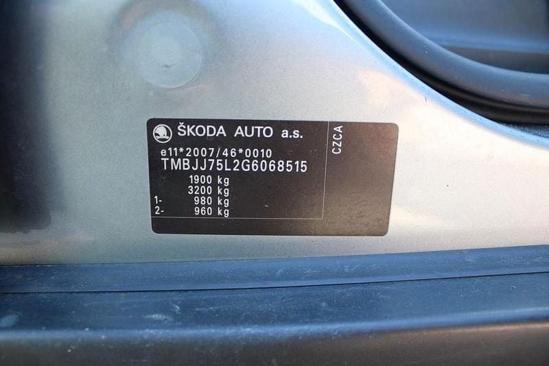 Gebraucht Skoda Yeti 125 PS (91 kW) 2016 Silber SUV